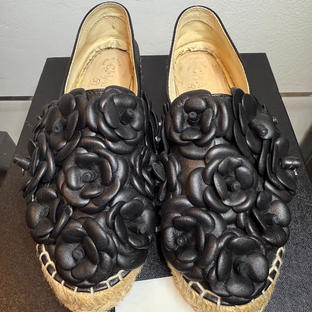 CHANEL Leather Camellia Espadrille Flats Size 37